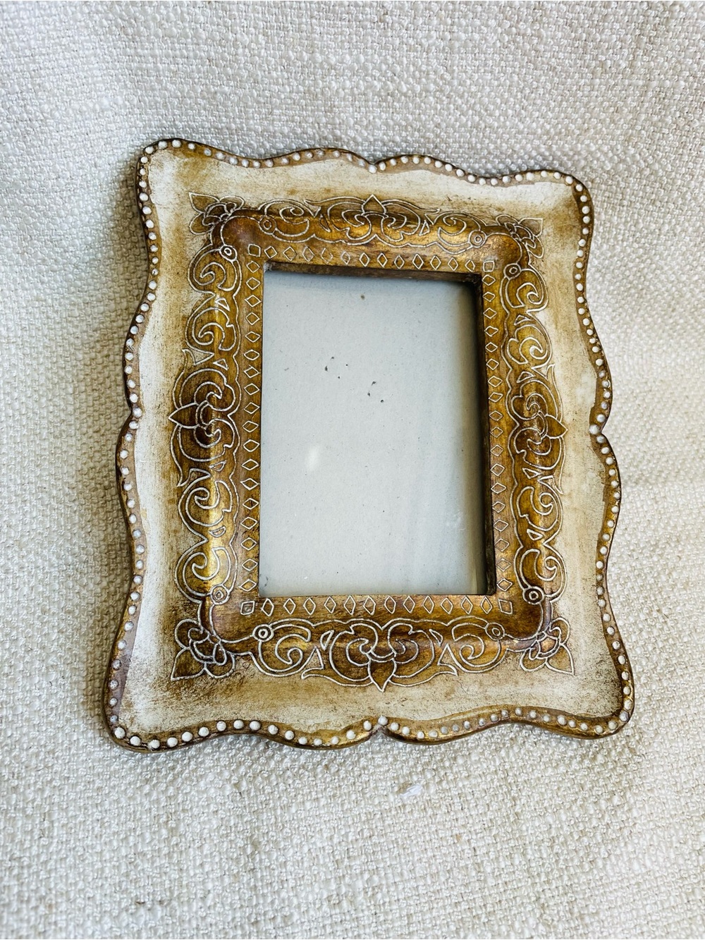 Decorative Gold and Cream Ornate Standalone Photo Frame Fits 4x6"